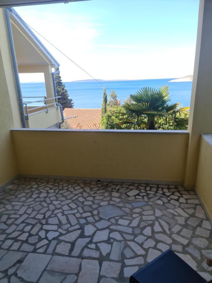 Apartments Pinezic Martinscica  Luaran gambar
