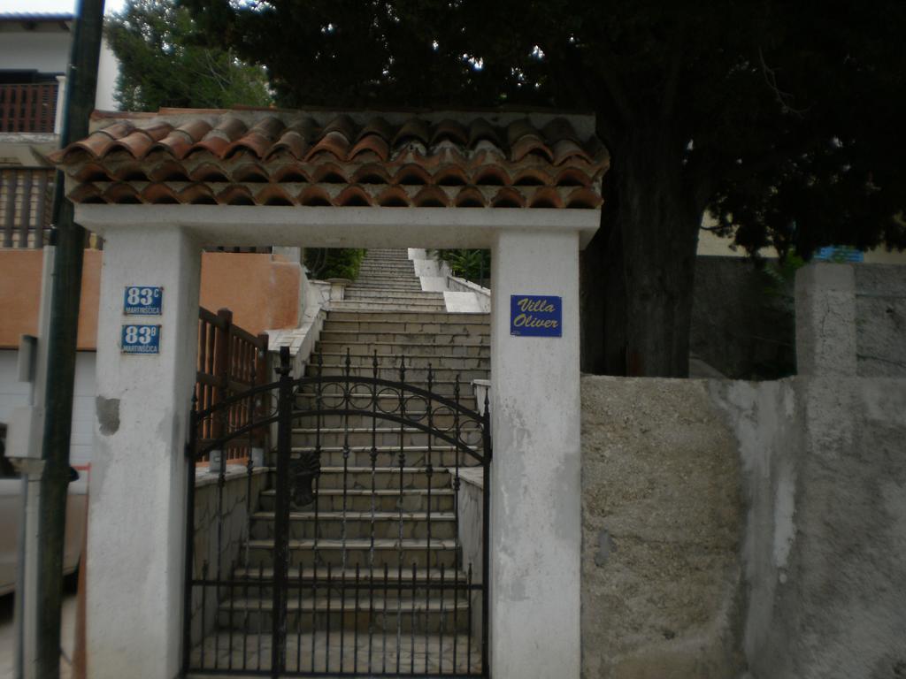 Apartments Pinezic Martinscica  Luaran gambar