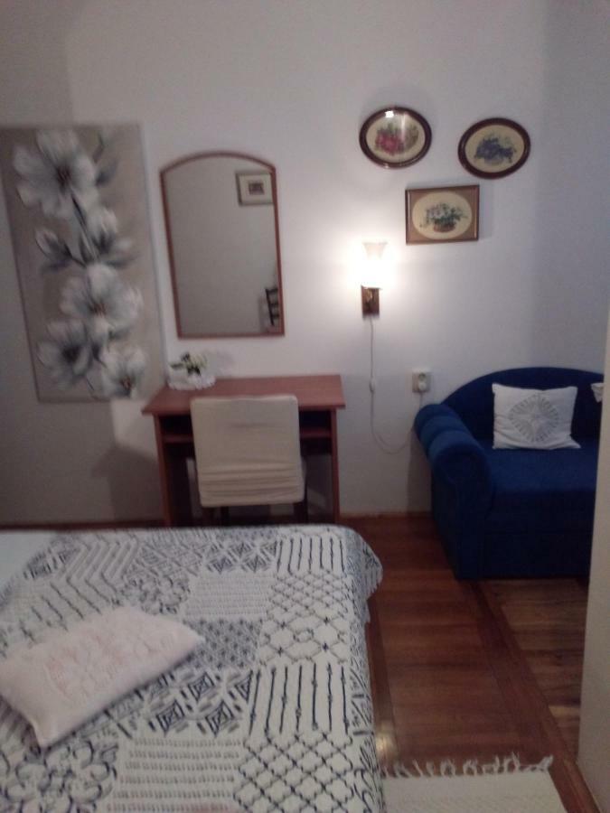 Apartments Pinezic Martinscica  Luaran gambar